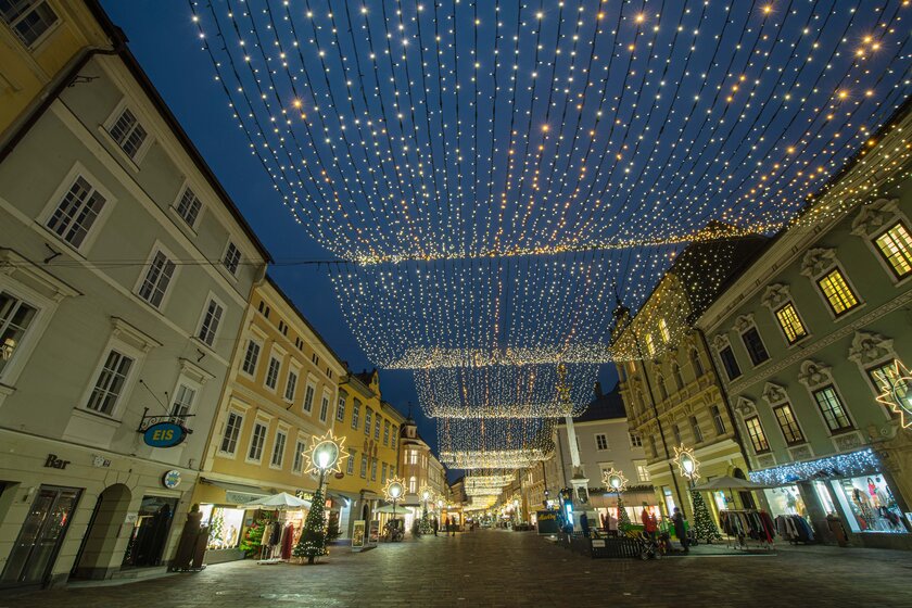 Die Weihnachtsbeleuchtung in Klagenfurt wird im Sinne des Energiesparens verkürzt. 