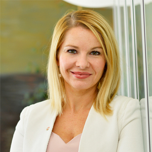 Dr. Julia Löschnig (ÖVP) Dr. Julia Löschnig (ÖVP)