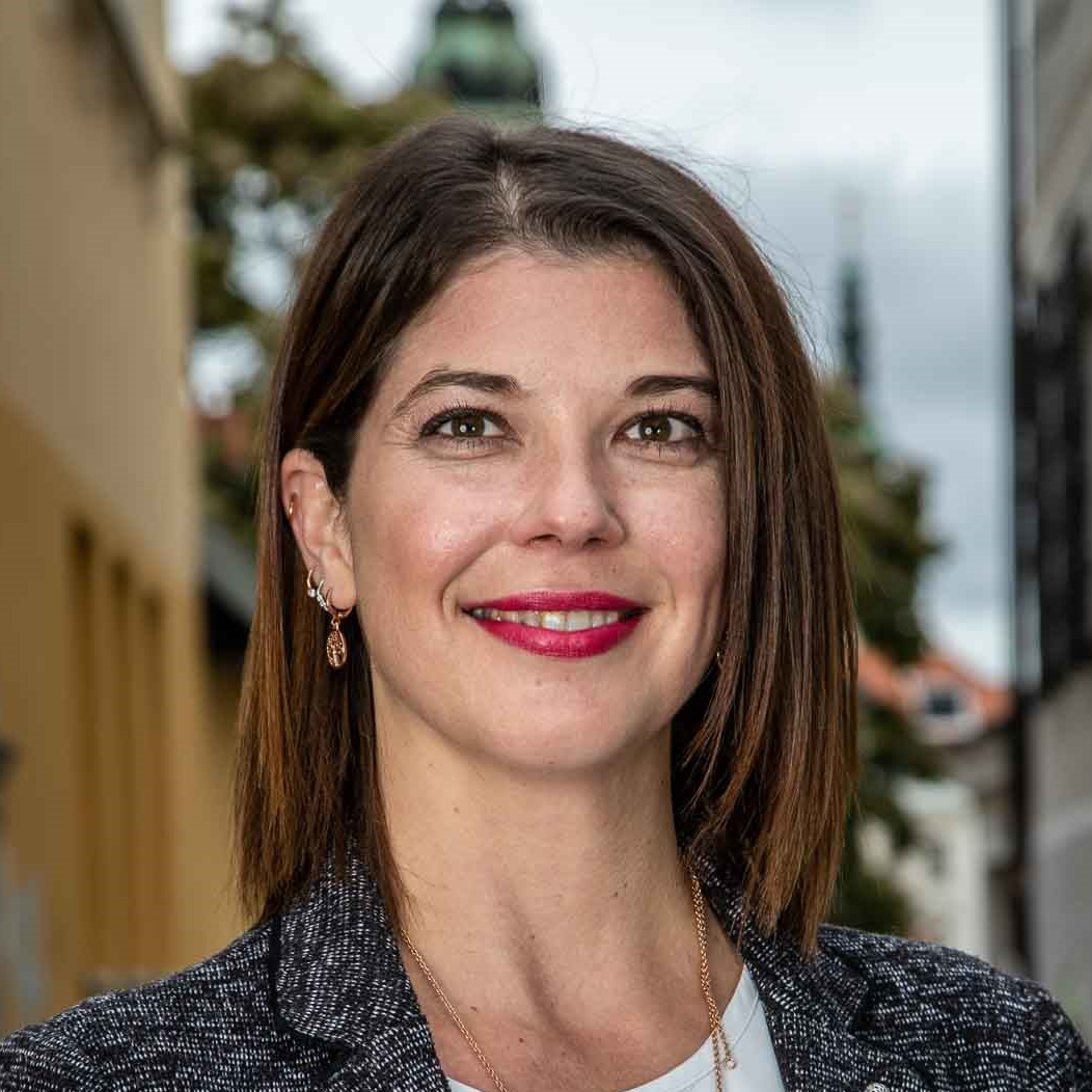 Mag. phil. Verena Polzer (NEOS) Mag. phil. Verena Polzer (NEOS)