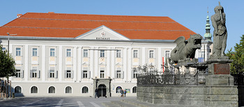Rathaus und Neuer Platz