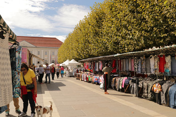 Der Krämermarkt am Neuen Platz erfreut sich großer Beliebtheit. Foto: StadtKommunikation