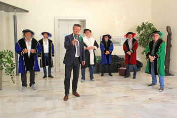 Bürgermeister Christian Scheider freute sich über den Antrittsbesuch der Stadtrichter. Foto: StadtKommunikation/Valentin Unterkircher