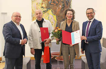 Kulturreferent Stadtrat Mag. Franz Petritz mit den Preisträgern Ingrid Türk-Chlapek und Dietmar Pickl sowie Mag. Alexander Gerdanovits (Leiter der Abteilung Kultur). (v.r.)