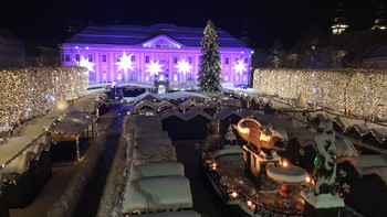 Christkindlmarkt bei Nacht