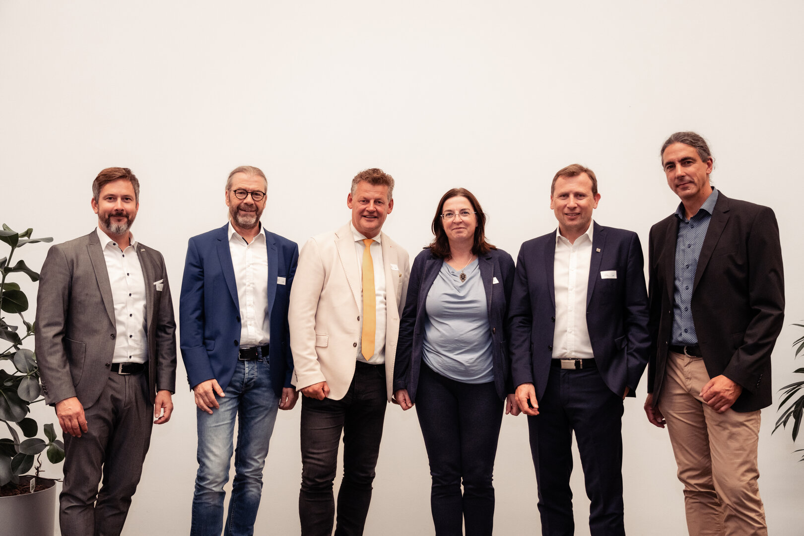 Bildtext: Bürgermeister Christian Scheider war bei dem 20-jährigen Jubiläum dabei. Bild: build! Gründerzentrum/Florian Gunzer