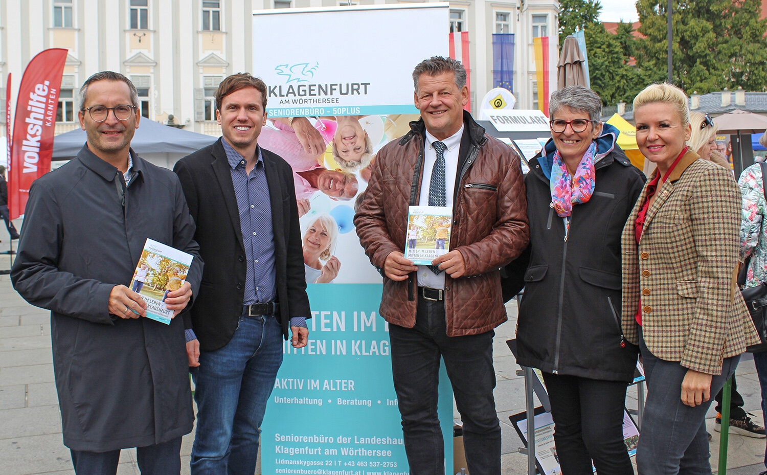 v.l.: Mitglieder der Klagenfurter Stadtregierung und des Gemeinderates waren heute bei der Eröffnung der „Stadt der Generationen“ mit dabei. Foto: StadtKommunikation 