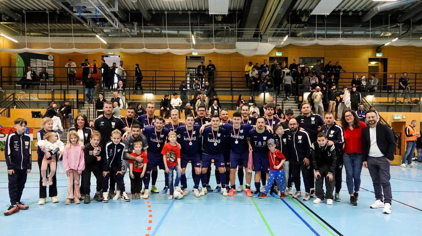Sportstadträtin DI Constance Mochar verfolgte das Spiel und gratulierte Futsal versli.at Klagenfurt zum Vizemeistertitel in der 1. ÖFB Futsal Bundesliga. Foto: Büro Mochar