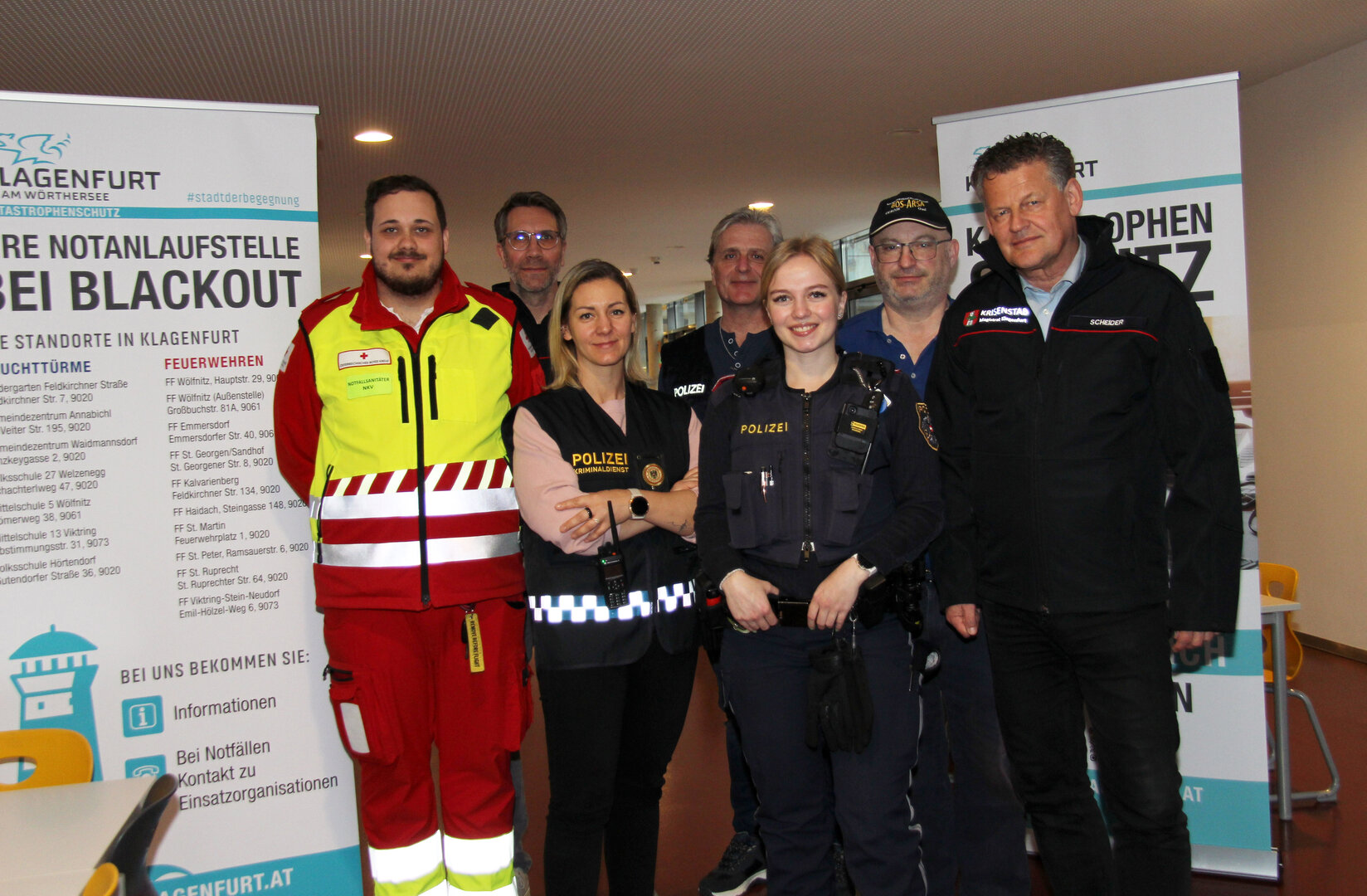 Bürgermeister Christian Scheider war bei den Blackout-Übungen vor Ort und bedankte sich bei den Vertretern der Einsatzorganisationen, der Amateurfunker und den Mitarbeitern des Krisenstabs für ihr Mitwirken.