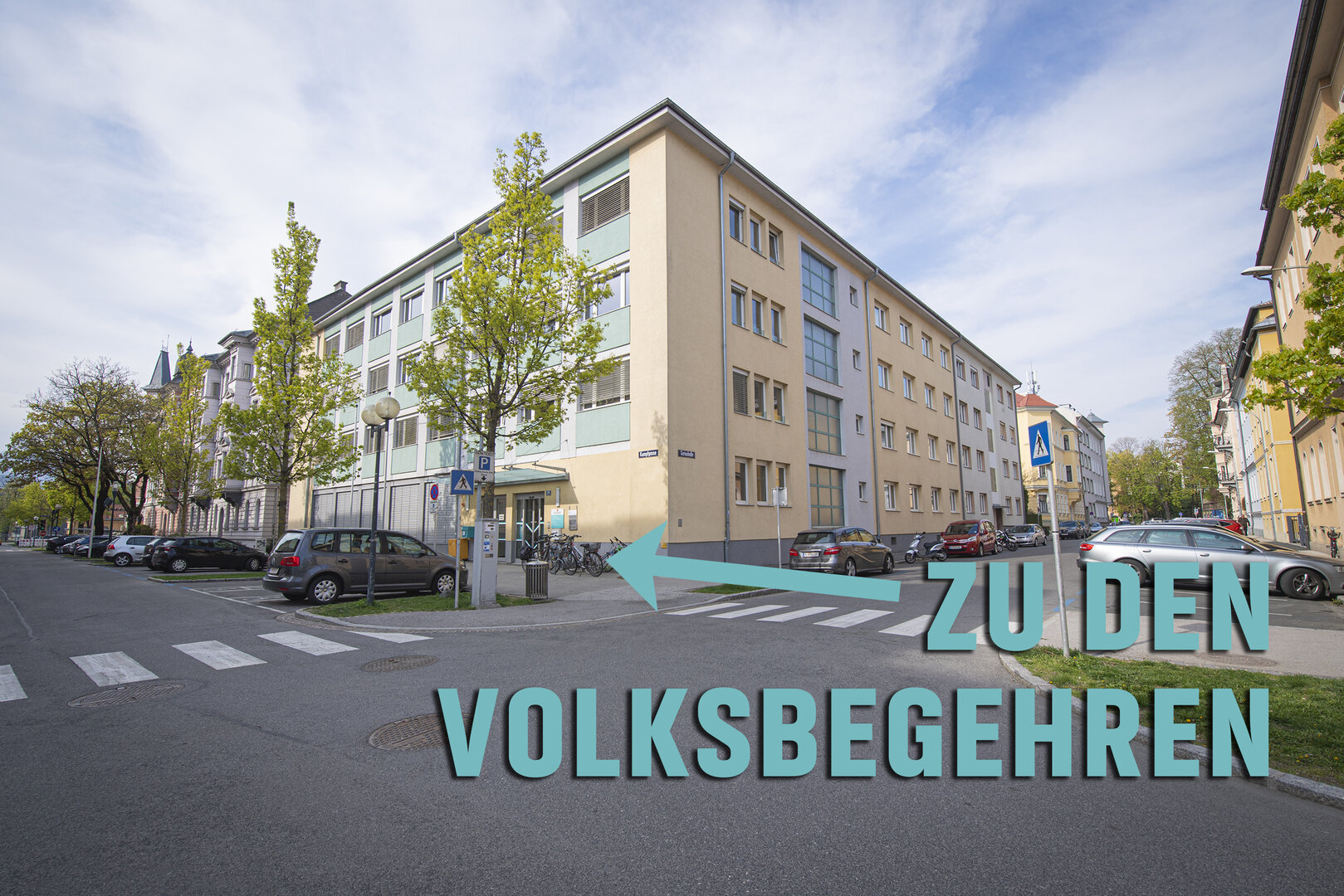 Eintragung Volksbegehren im Amtsgebäude Kumpfgasse