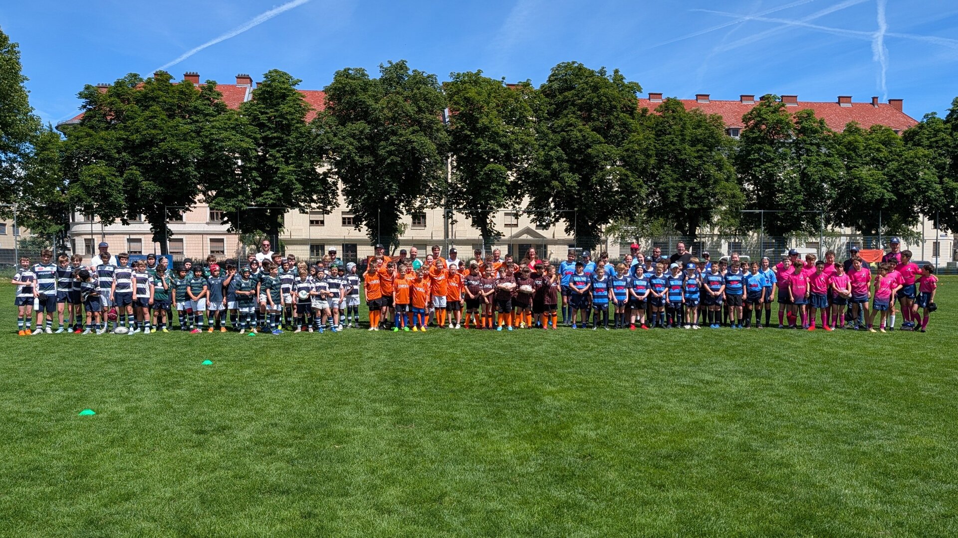Am vergangenen Samstag, 13. Juni, verwandelte sich der Koschatplatz in Klagenfurt zu einem besonderen Highlight im Rugby-Sport. Foto: Christoph Egger