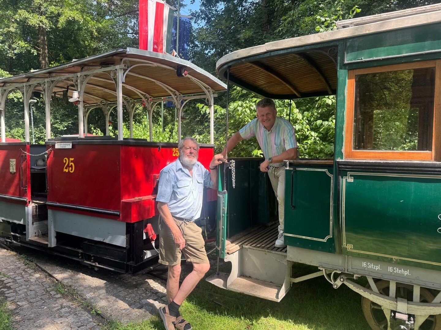 Bürgermeister Christian Scheider besuchte die „Lendcanaltramway“ und Obmann Ing. Hansgeorg Prix. Foto: Büro Bgm.